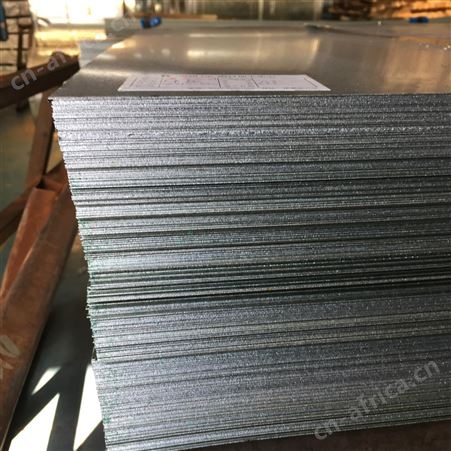 板式冷却器是利用薄金属板片、夹紧、螺栓固定形成